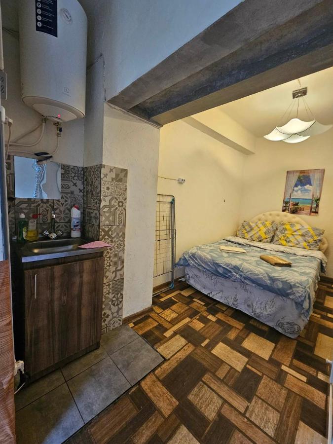 Cozy Studio In Yerevan'S Center Extérieur photo